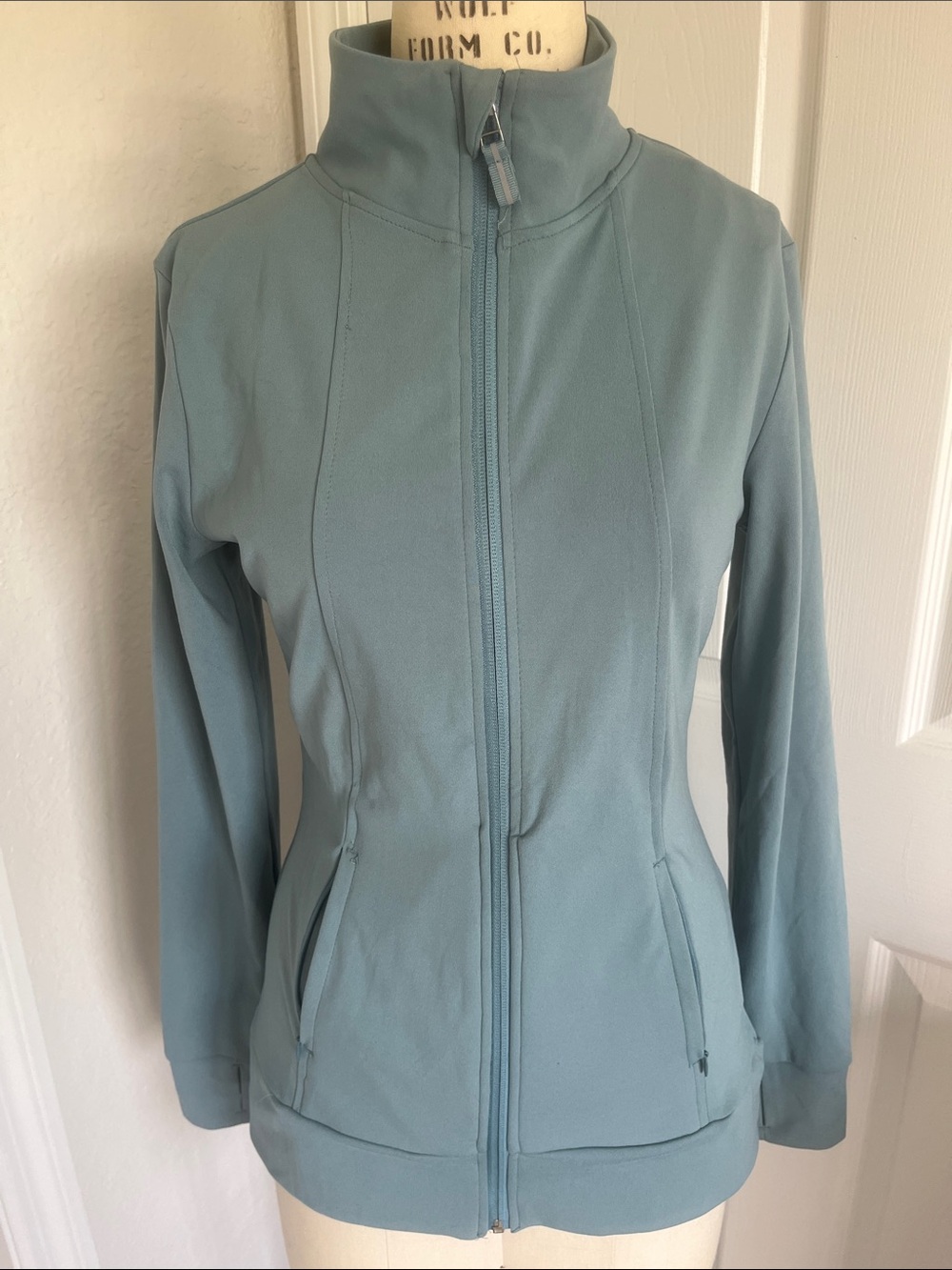 Jockey Women's Seafoam Zip Up Yoga Jacket Workout Gym Wear Running Athleisure
